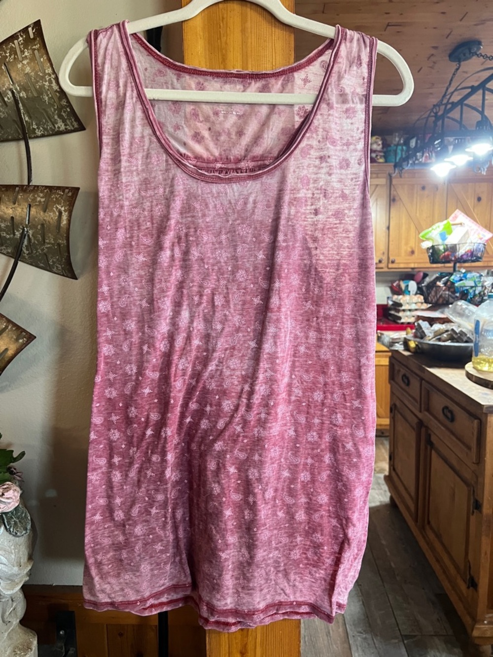 Maurices Pink Scoop Neck Tank Top with Subtle Pattern